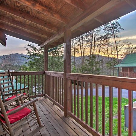 Pigeon Forge Cabin With Hot Tub And Mountain Views! Buitenkant foto